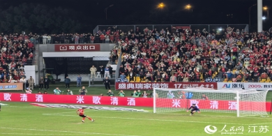 南通隊4：2點球戰(zhàn)勝無錫隊 挺進“蘇超”決賽